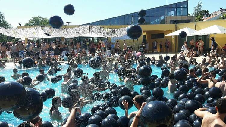 Milhões de Festa