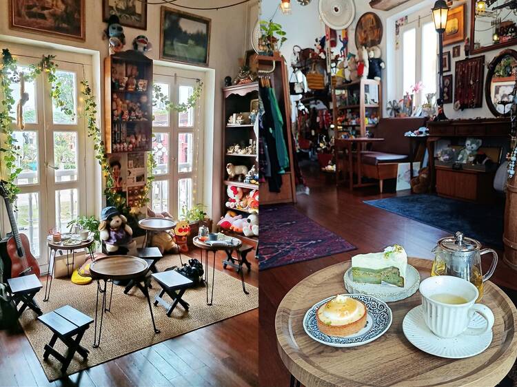 This new Japanese-inspired vintage thrift store and café in Singapore has curated treasures and tasty bakes This new Japanese-inspired vintage thrift store and café in Singapore has curated treasures and tasty bakes