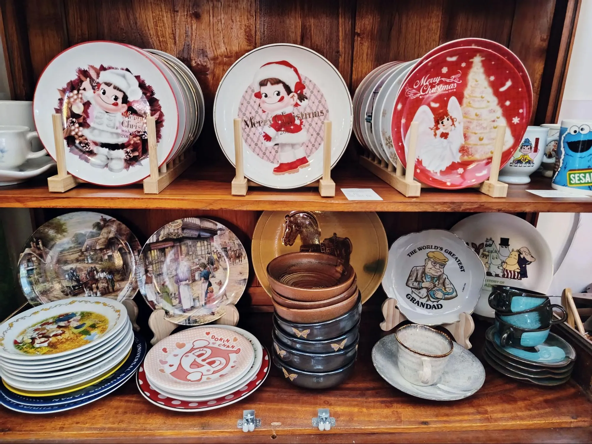 Takara House Singapore vintage thrift store