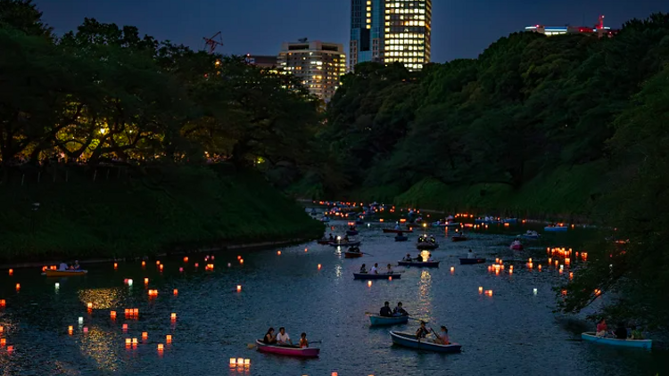皇居千鳥ヶ淵 灯ろう流し