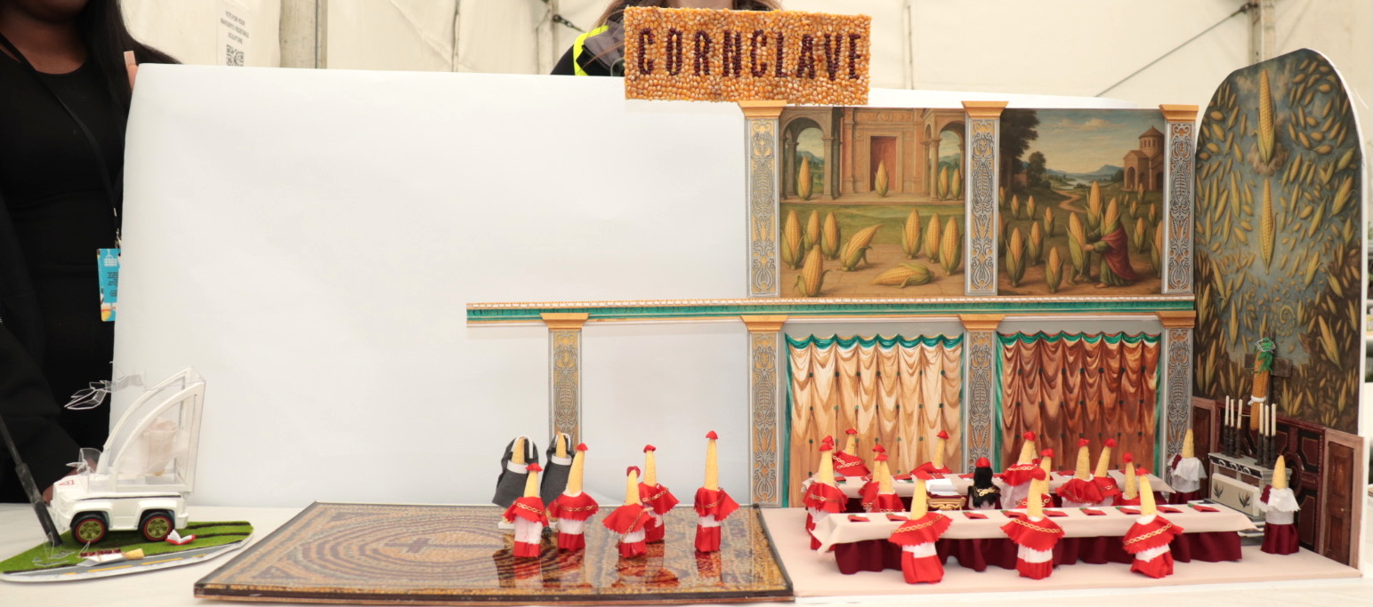 Vegetable artwork depicting the conclave 