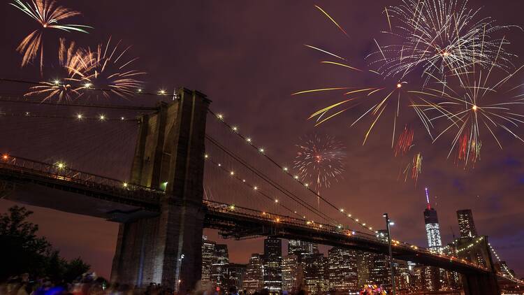 Head to the Seaport for Red, White & Views