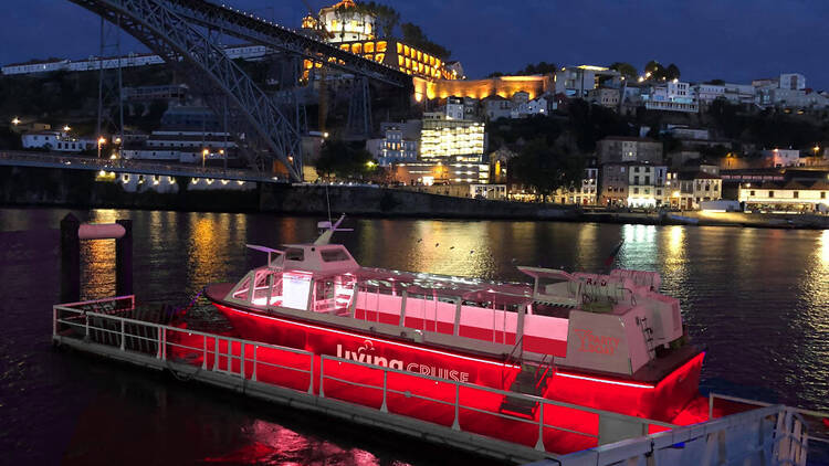 São João a bordo de um barco