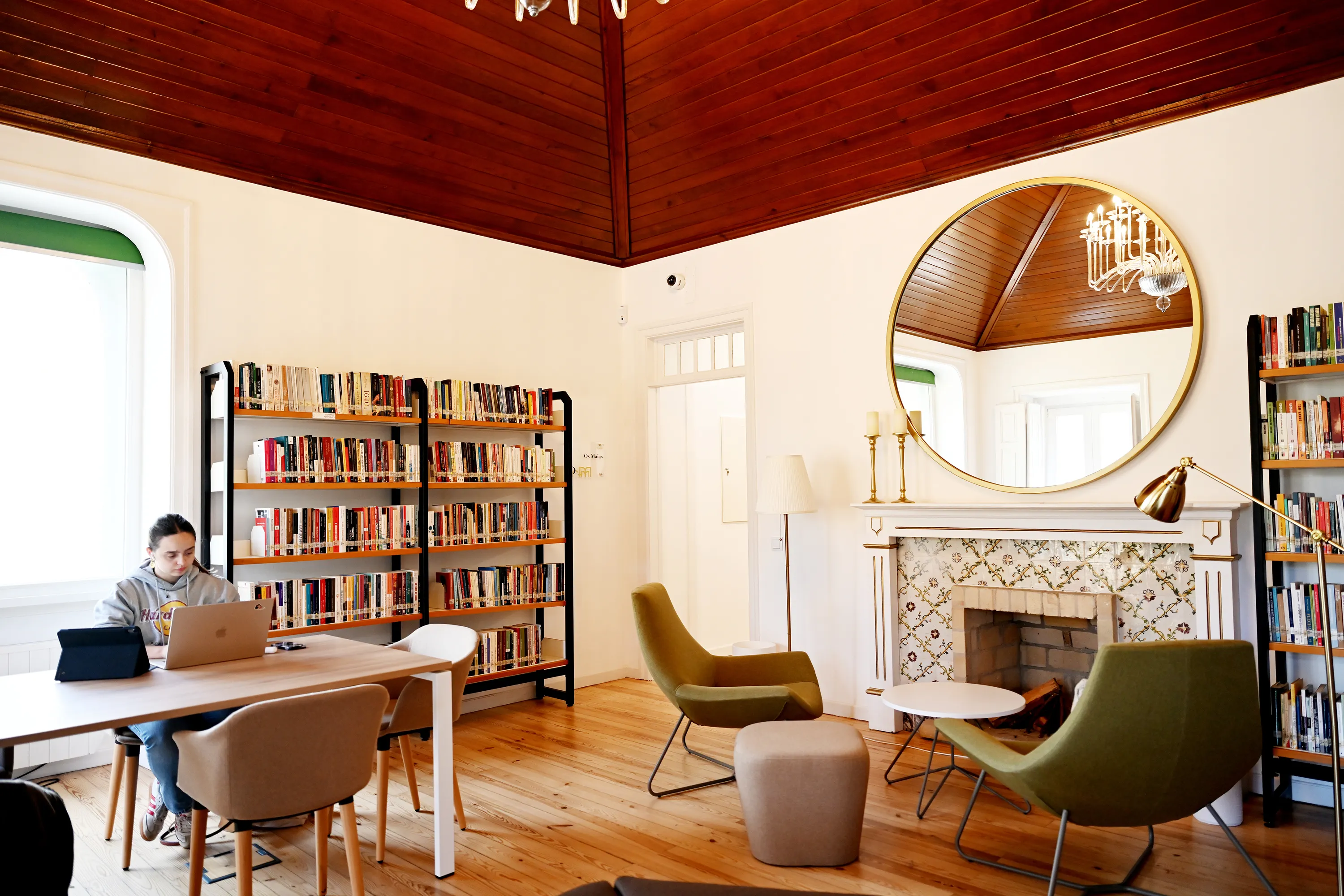 Biblioteca e Bedeteca dos Olivais