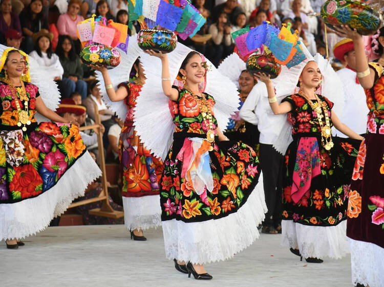 Asiste a La Guelaguetza 2025 en CDMX habrá comida y artesanías