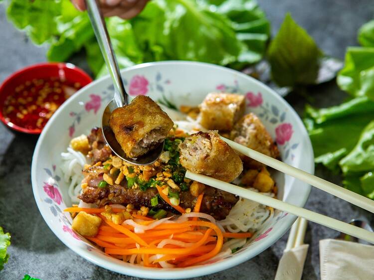 Bún Thịt Nướng Chị Tuyền