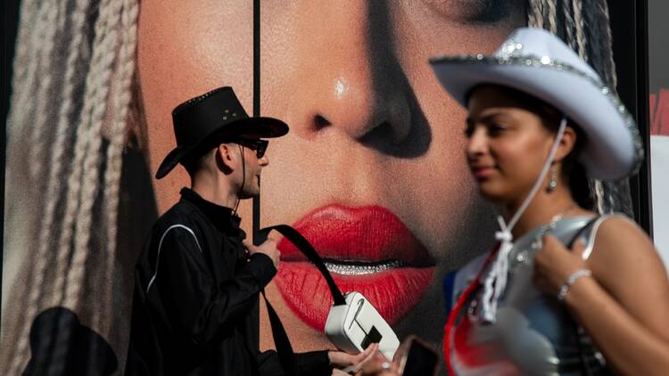 Beyoncé fans in London on the Cowboy Carter Tour 2025