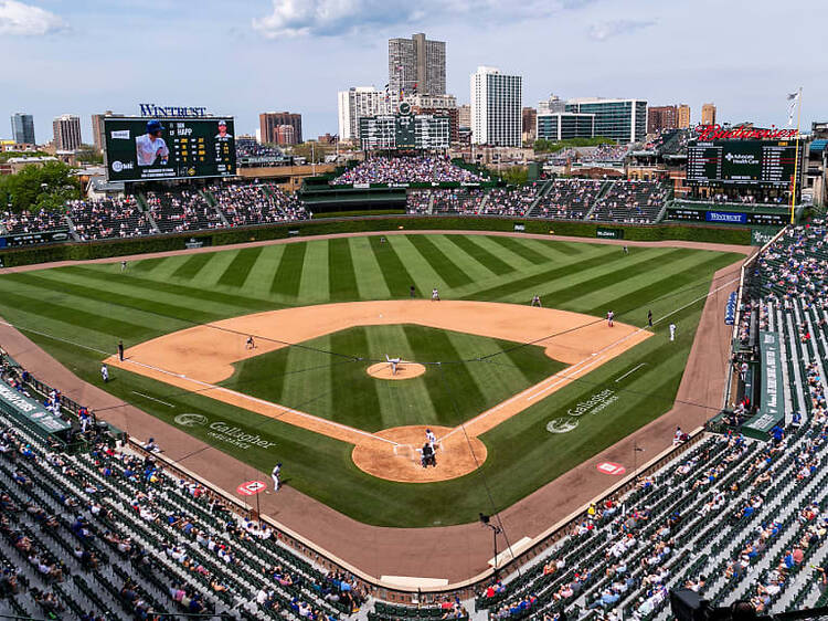 This Chicago stadium is the top bucket-list destination for U.S. sports fans