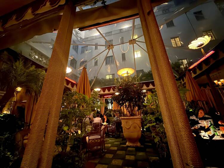 I had dinner at the iconic Chateau Marmont—and it was surprisingly worth it I had dinner at the iconic Chateau Marmont—and it was surprisingly worth it