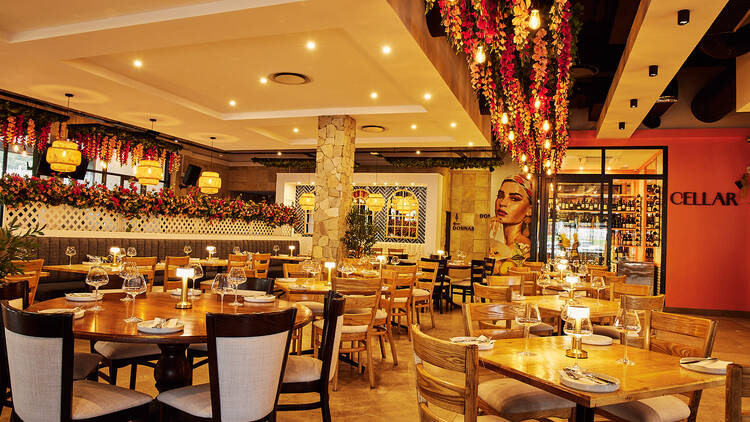 13. Donna Modern Italian