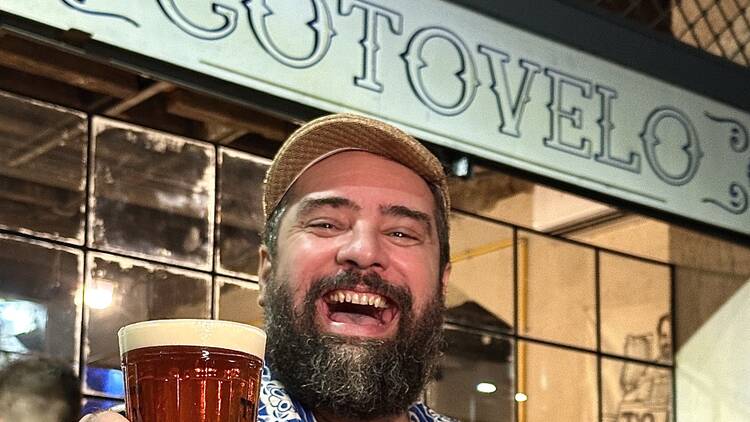 Cevada no chope de no prato: conheça a Cotovelo, cervejaria que abriu no Centro
