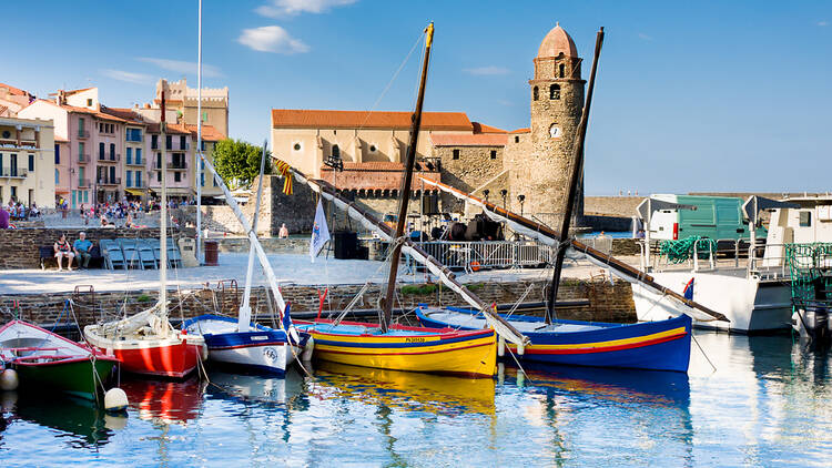 Colliure, l'esglèsia al costat del mar 
