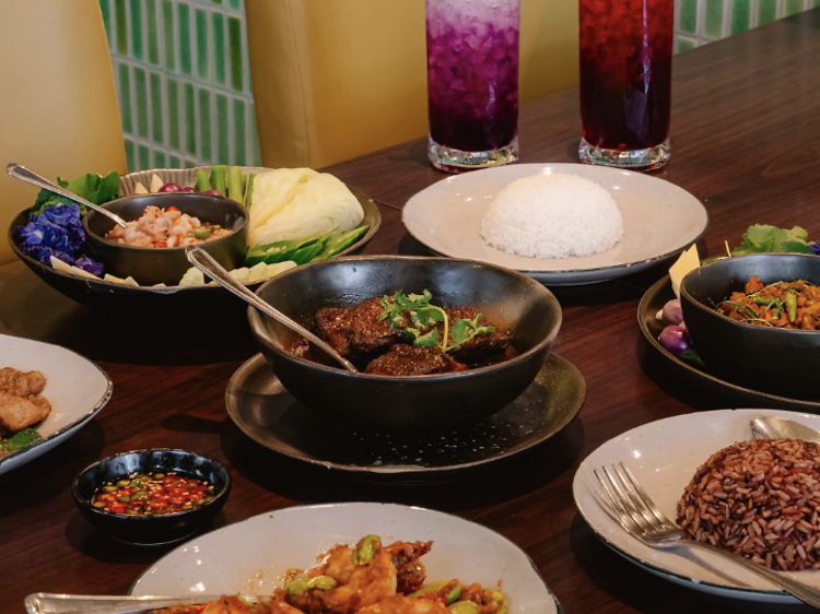 Khua Kling + Pak Sod