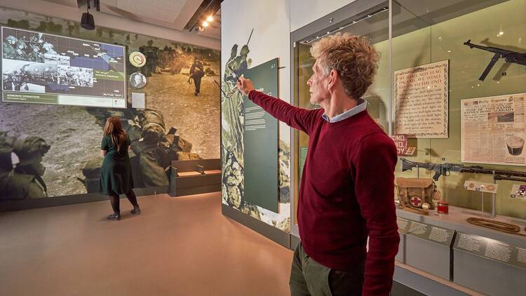 The lunchtime lectures and soldier stories