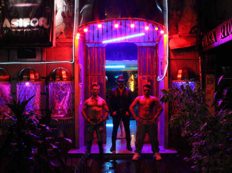 After Pride 2025: Bar Asifor alista show músical y strippers