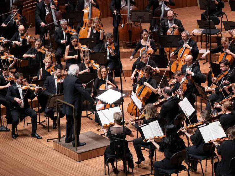 Donald Runnicles conducts Shostakovich's Fifth Symphony