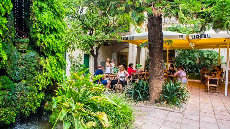 terrassa, la central del raval