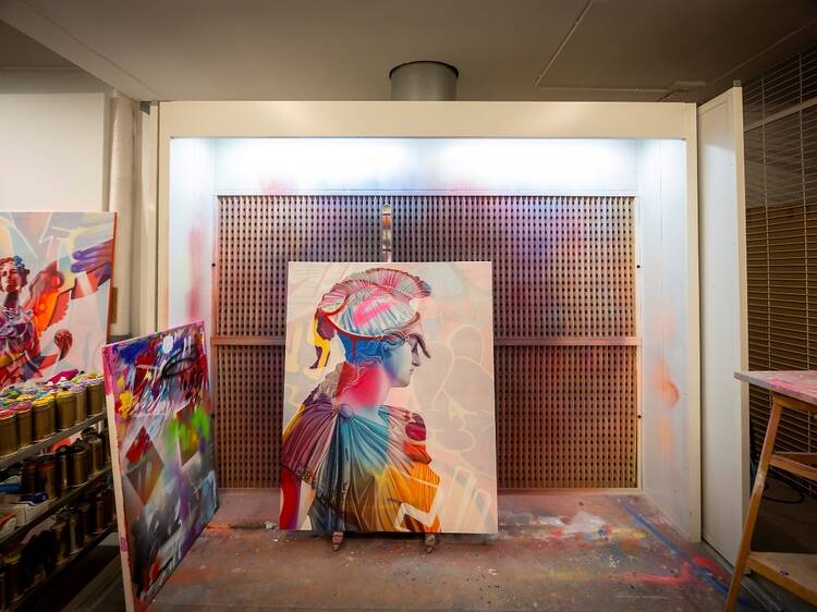 Entre o graffiti e a cerâmica, a memória resiste na arte de PichiAvo e ADDFUEL