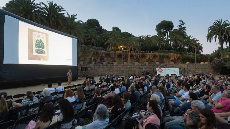 Disfrutar del cine al aire libre en el Park Güell