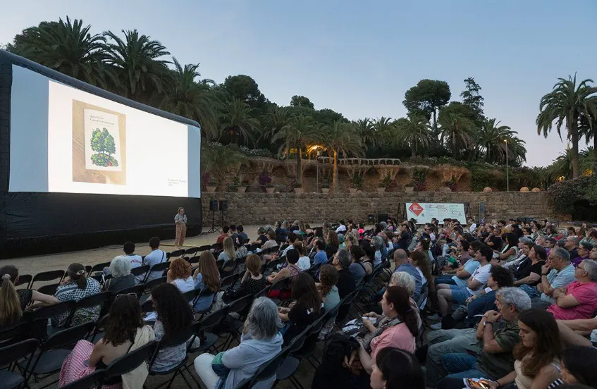 Park Güell, cinema, estiu