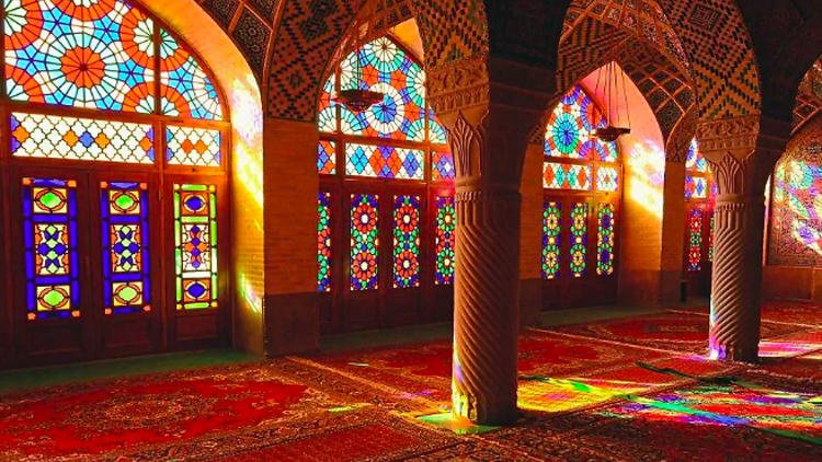 Mesquita Nasir Ol Molk, Irão