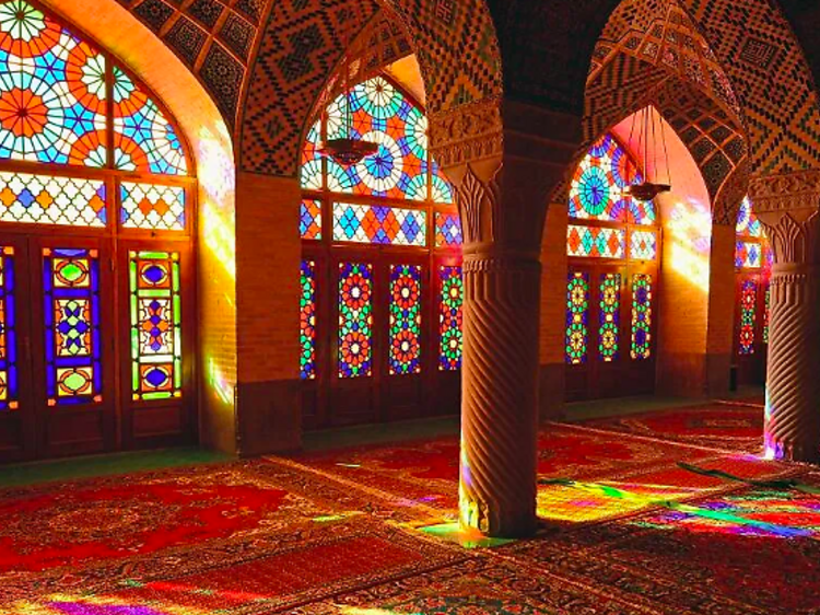 Mesquita Nasir Ol Molk, Irão