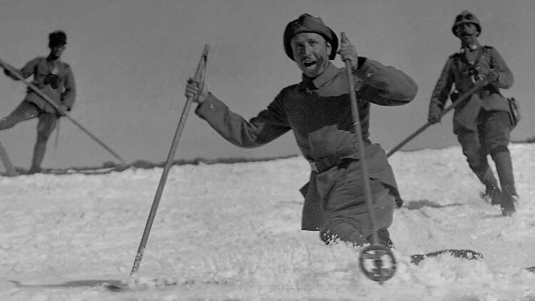 Maceraperest Bir Mimarın Fotoğrafhanesi: Arif Hikmet Koyunoğlu