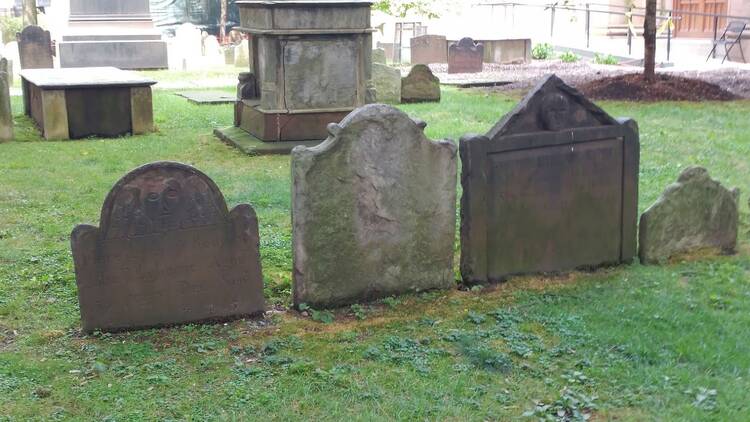 Purefinder New York gravestones