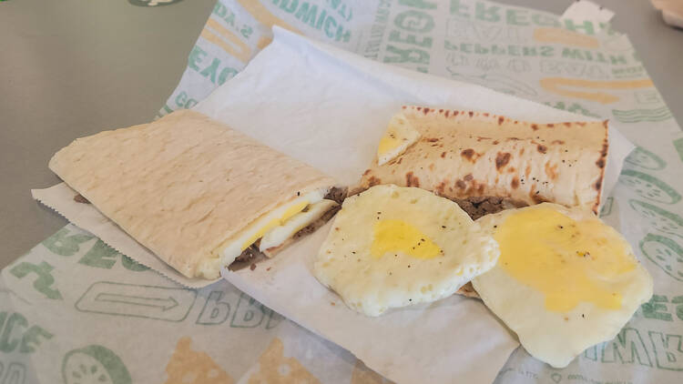 Subway: Steak, Egg and Cheese Flatbread