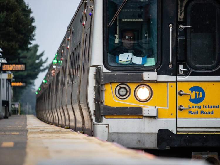 Great news, commuters: the city just spent $2.3 billion on shiny new train cars Great news, commuters: the city just spent $2.3 billion on shiny new train cars