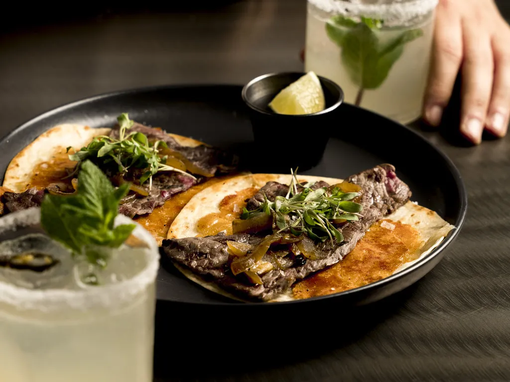 Cabrón Mexican Parrilla