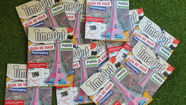Guía de viaje con pasatiempos a París
