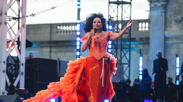 Diana Ross on stage