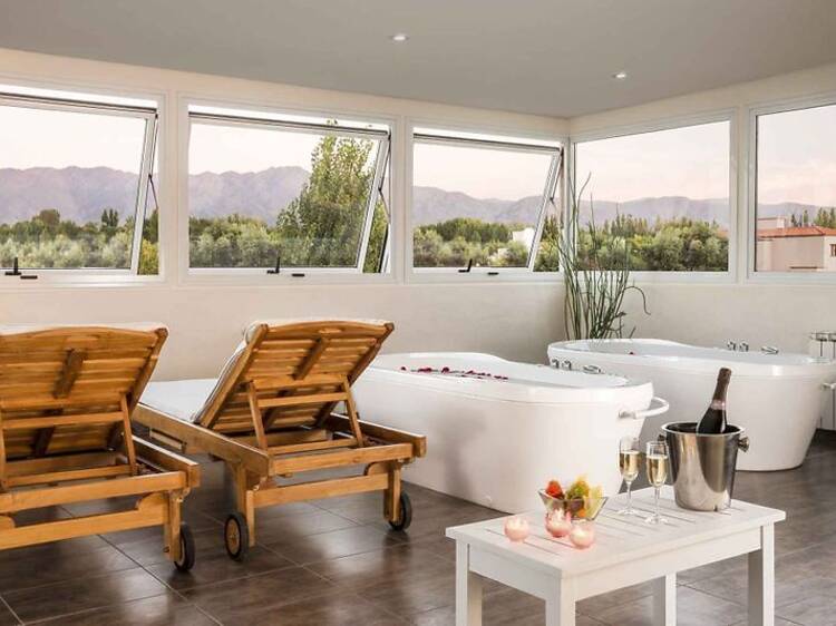 Spa and Massages at Villa Mansa