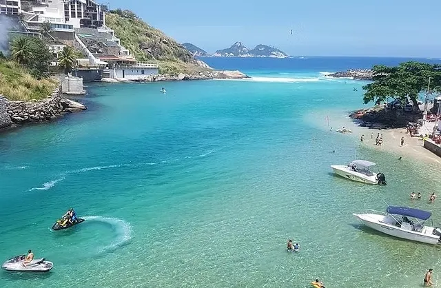Praia dos Amores