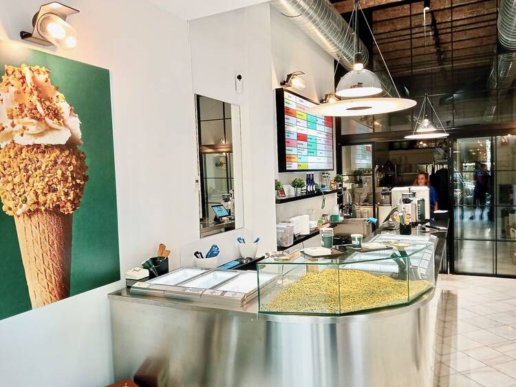 El nebot d'un dels futbolistes més famosos de la història obre una gelateria libanesa a Barcelona