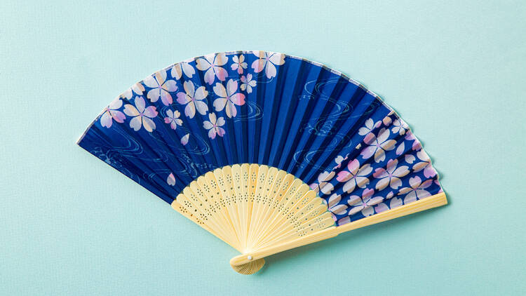 Folding fan