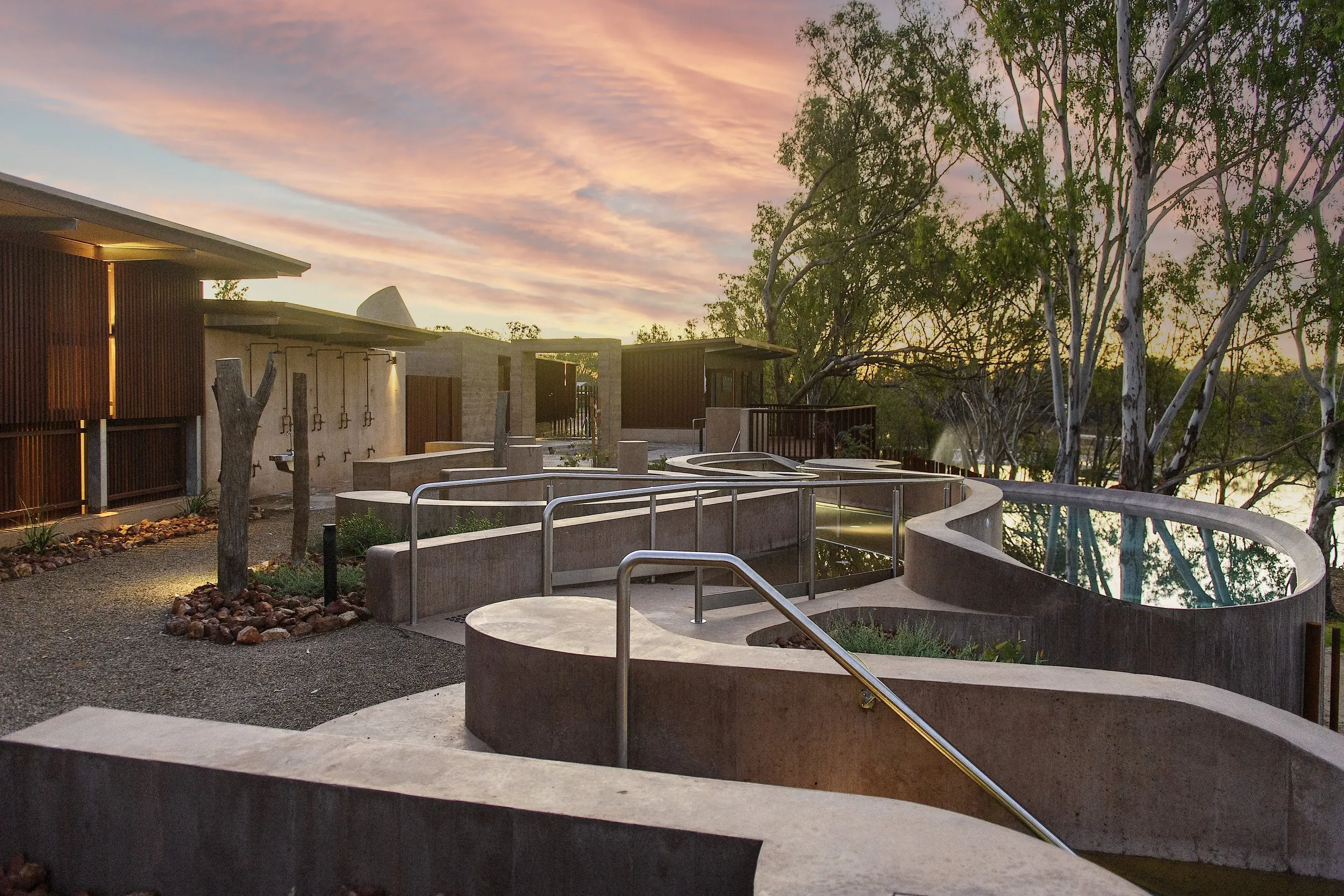 Outdoor bathhouse