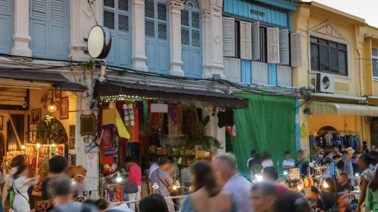 Bangtao beach market