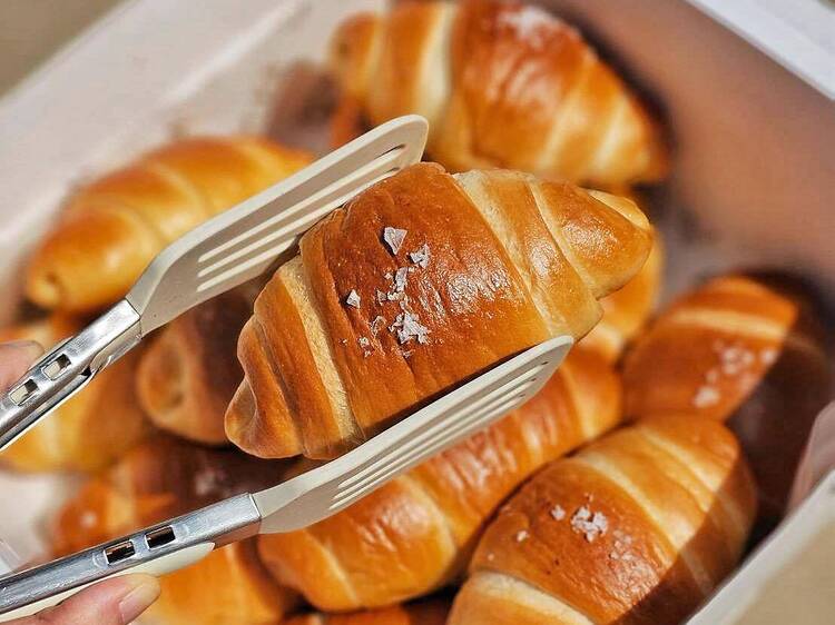 MiKA Bakehouse & Coffee