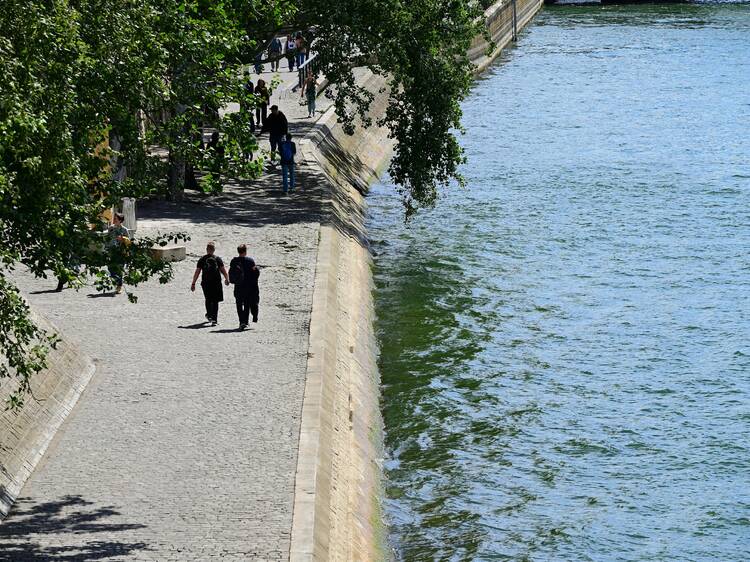 Baignade dans la Seine : Paris rouvre officiellement trois zones après 100 ans d’interdiction