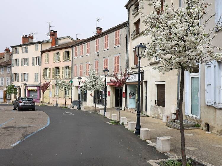Aquest petit municipi francès ha posat a la venda cases per només 1 euro per repoblar-lo Aquest petit municipi francès ha posat a la venda cases per només 1 euro per repoblar-lo