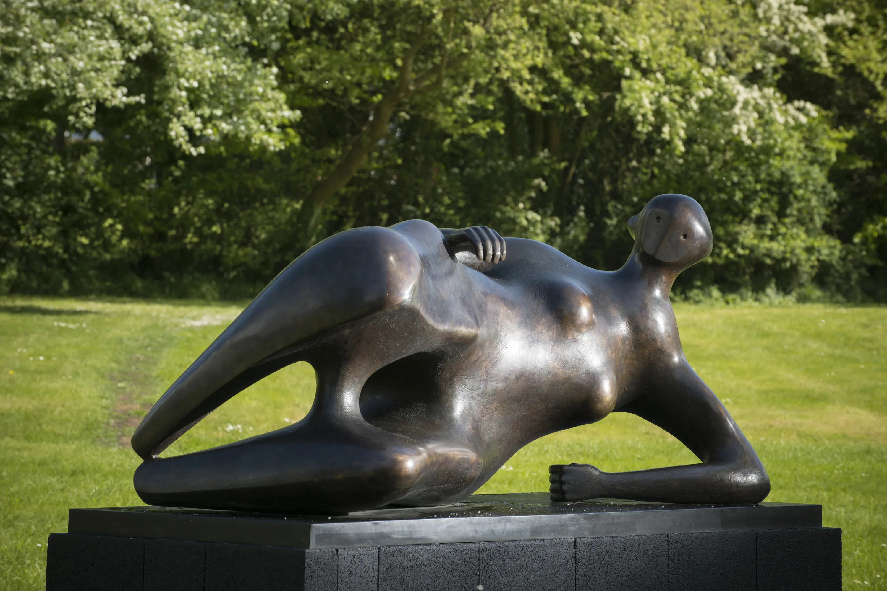 ‘Reclining Woman’, Henry Moore