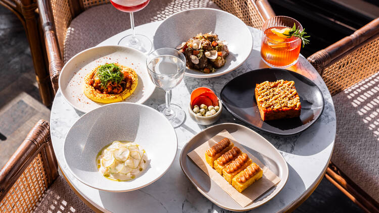 Food and cocktails at Henry Deane