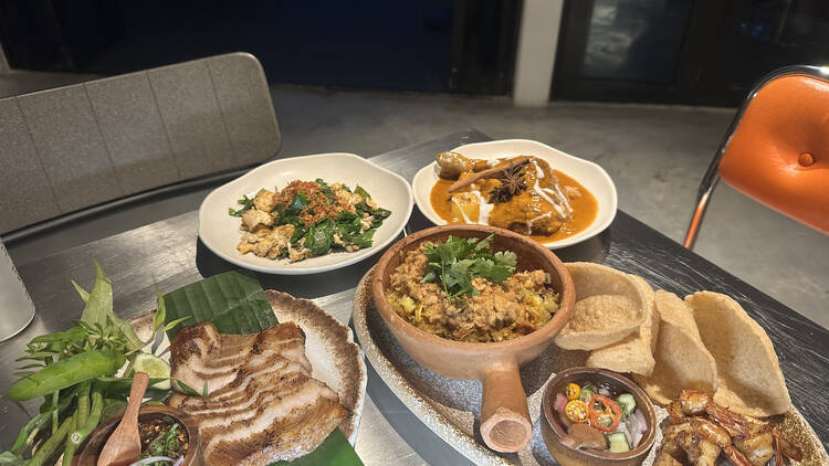 The StandardX, Bangkok Phra Arthit