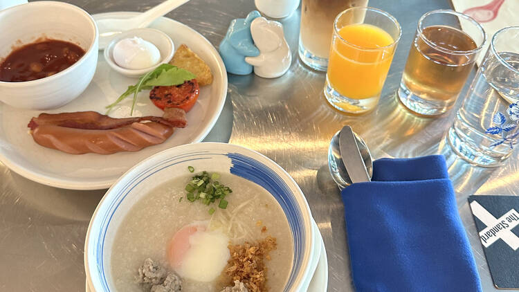 The StandardX, Bangkok Phra Arthit
