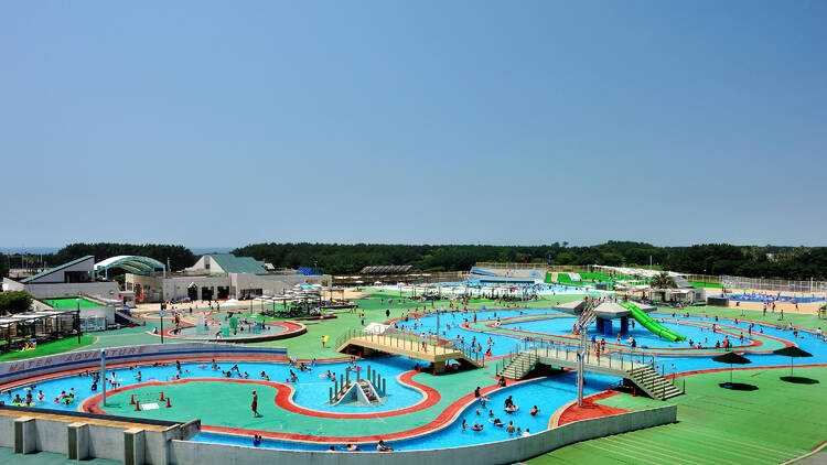 Tsujido Seaside Park - Jumbo Pool