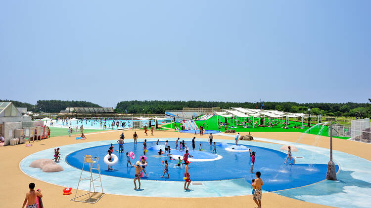 Tsujido Seaside Park - Jumbo Pool