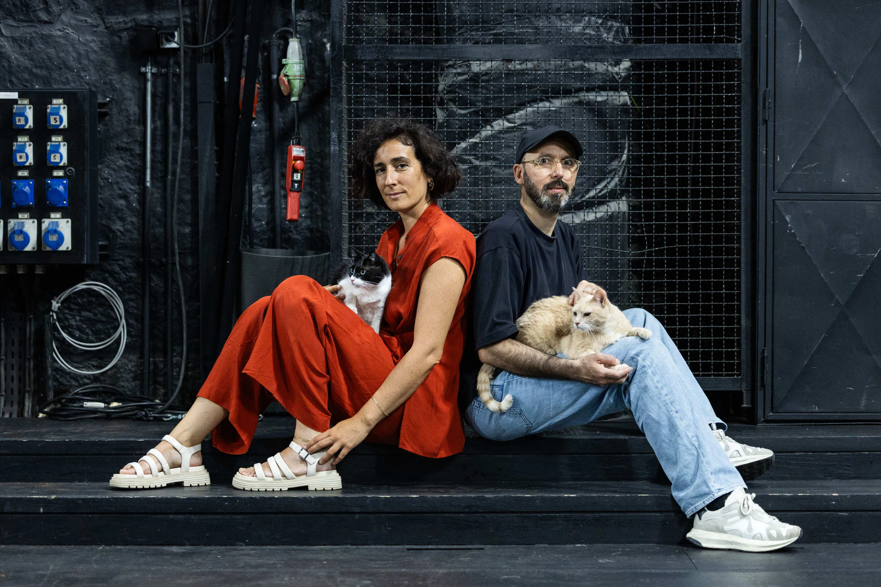 A Garota Não e Victor Hugo Pontes, em 'Inventão'
