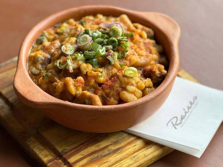 Disfrutar de un locro en Raíces Cocina Casera